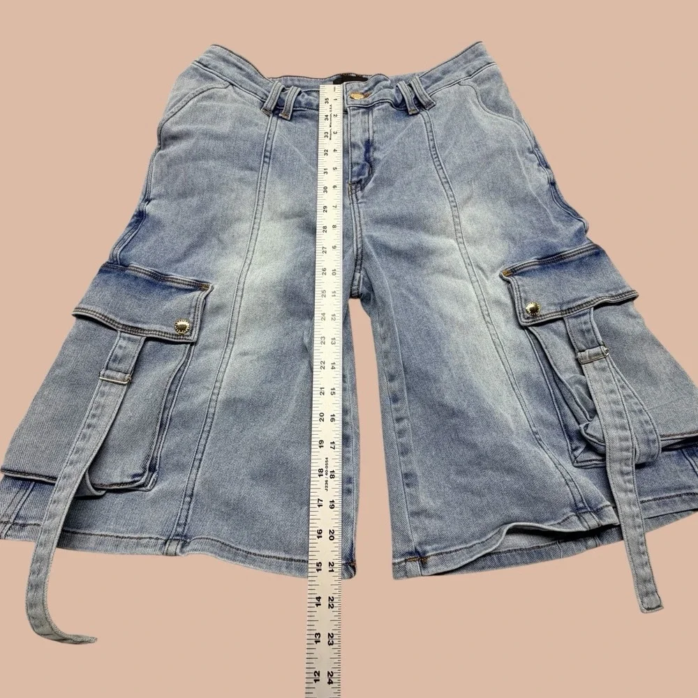 Retrofete New York Women's Cargo Light WashDenim Shorts Utility Designer Size 27